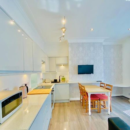 York City Center Apartments With Free Private Parking Extérieur photo