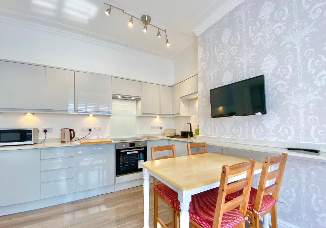 York City Center Apartments With Free Private Parking Extérieur photo