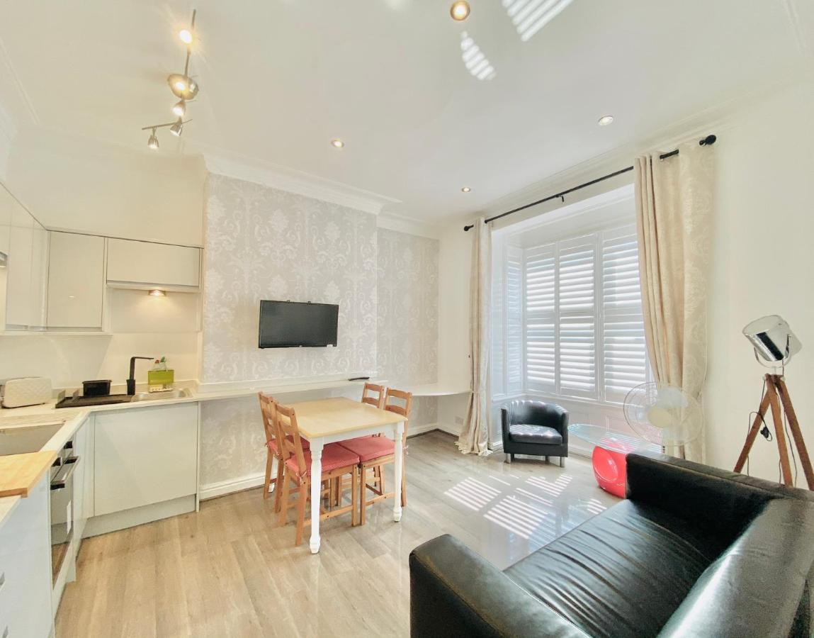 York City Center Apartments With Free Private Parking Extérieur photo